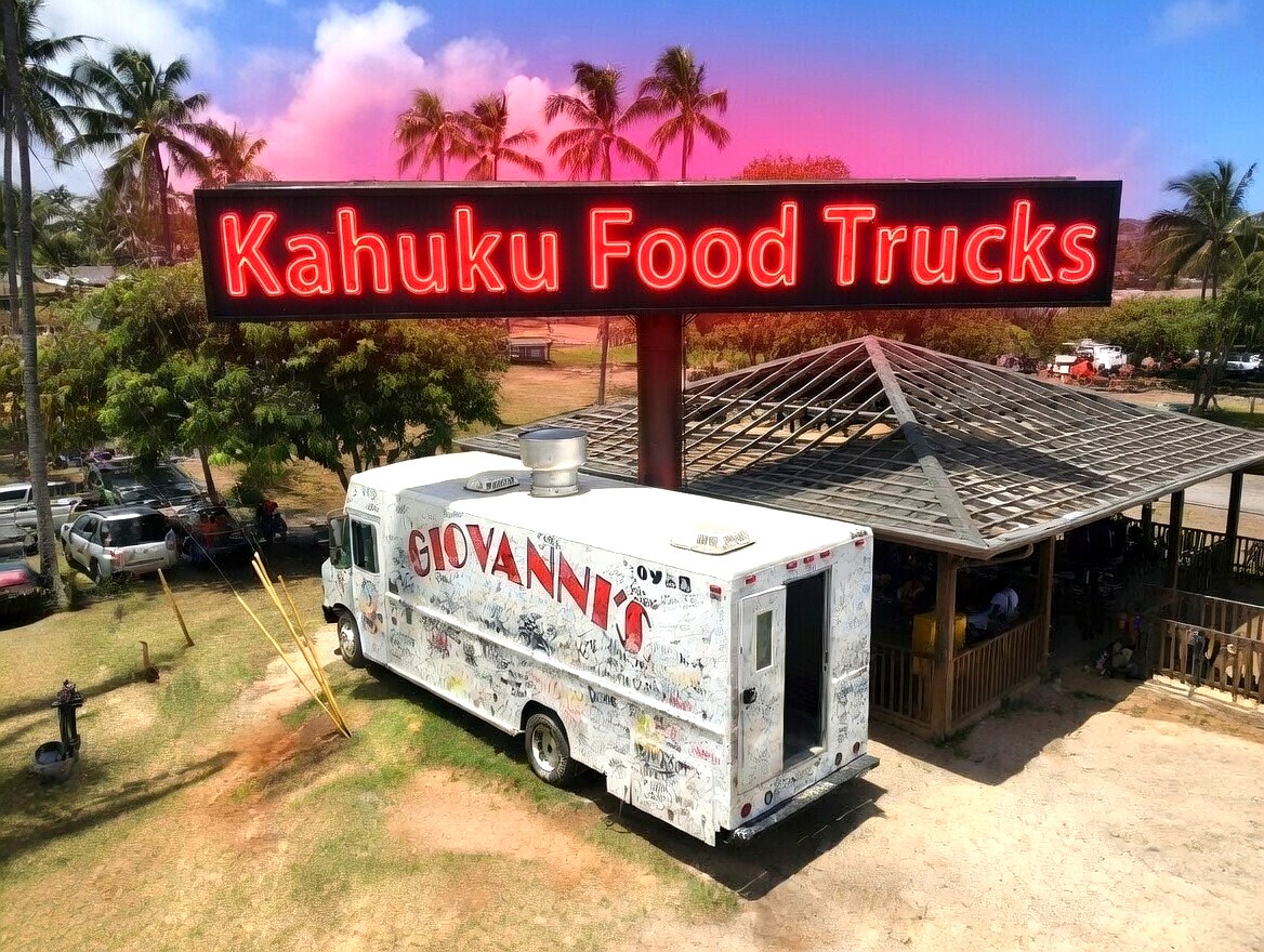 Giovanni's shrimp truck at Kahuku, North Shore Oahu