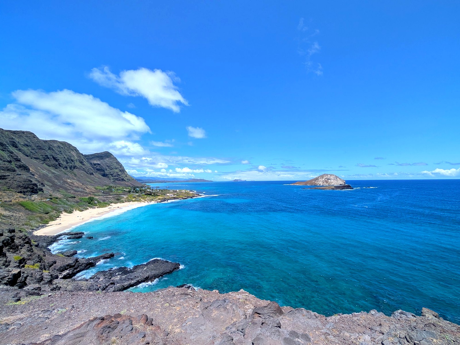 Makapuu Lookout turquoise coastline on Oahu